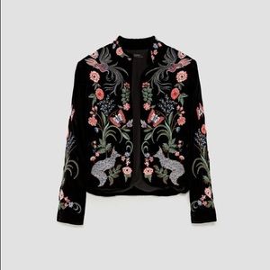 *NEW* Zara Black Velvet Blazer With Embroidery